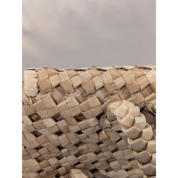 Vintage Woven Straw Backpack – Artisanal Craft – Repair or Repurpose - Picture 7 of 7